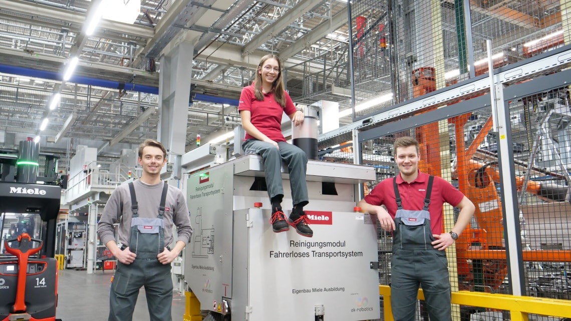 Reinigungsmodul Fahrerloses Transportsystem –Ausbildung Eigenbau – Standort Gütersloh 